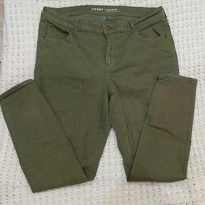 Old Navy green rockstar jeans excellent condition